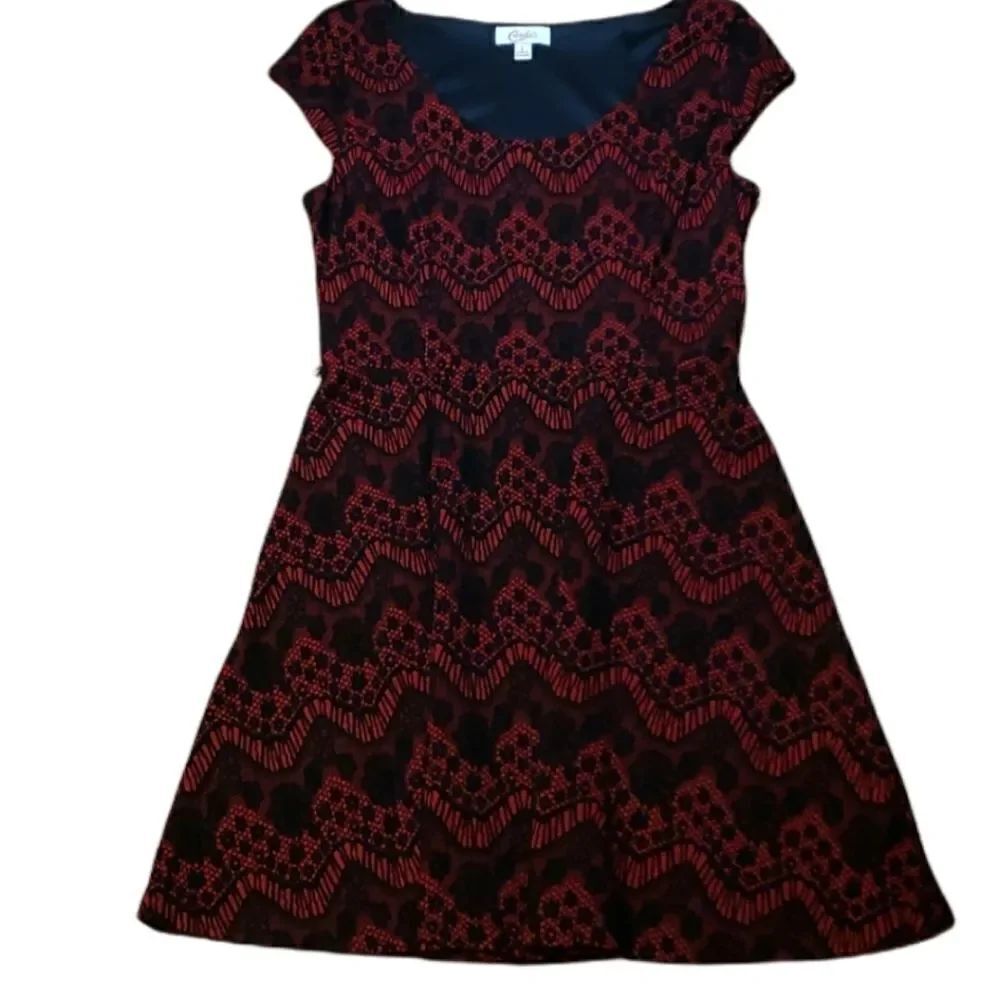 Candies Red Black Lace Chevron design, Large